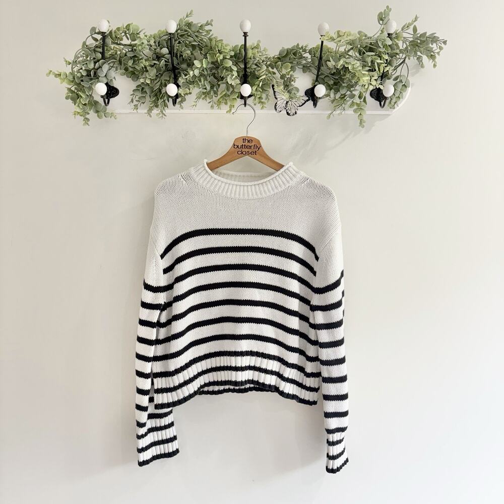 J. Crew black and white striped crew neck sweater small preppy academia U5250